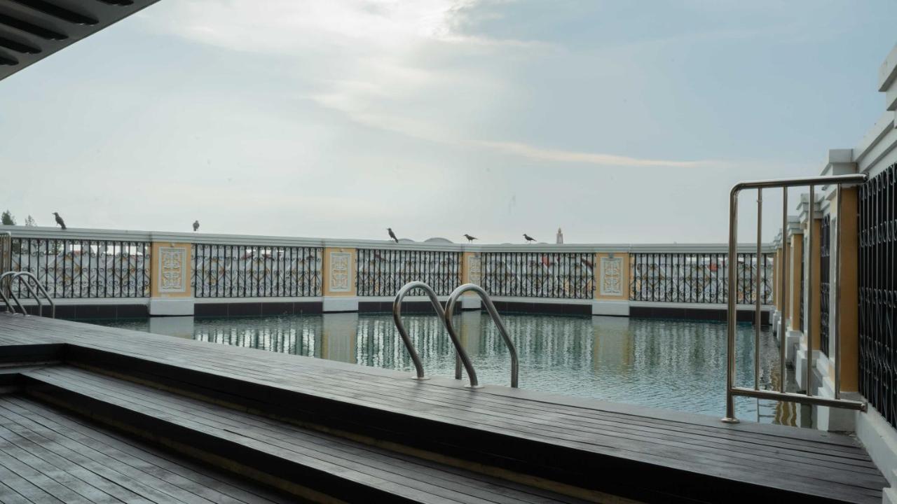 Kaizen Hotel & Suites Melaka Malacca Exterior foto